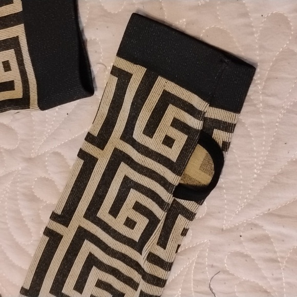 Love J USA Women's Geometric Patterned Two-Piece Set, Size: S/M - Picture 7 of 11